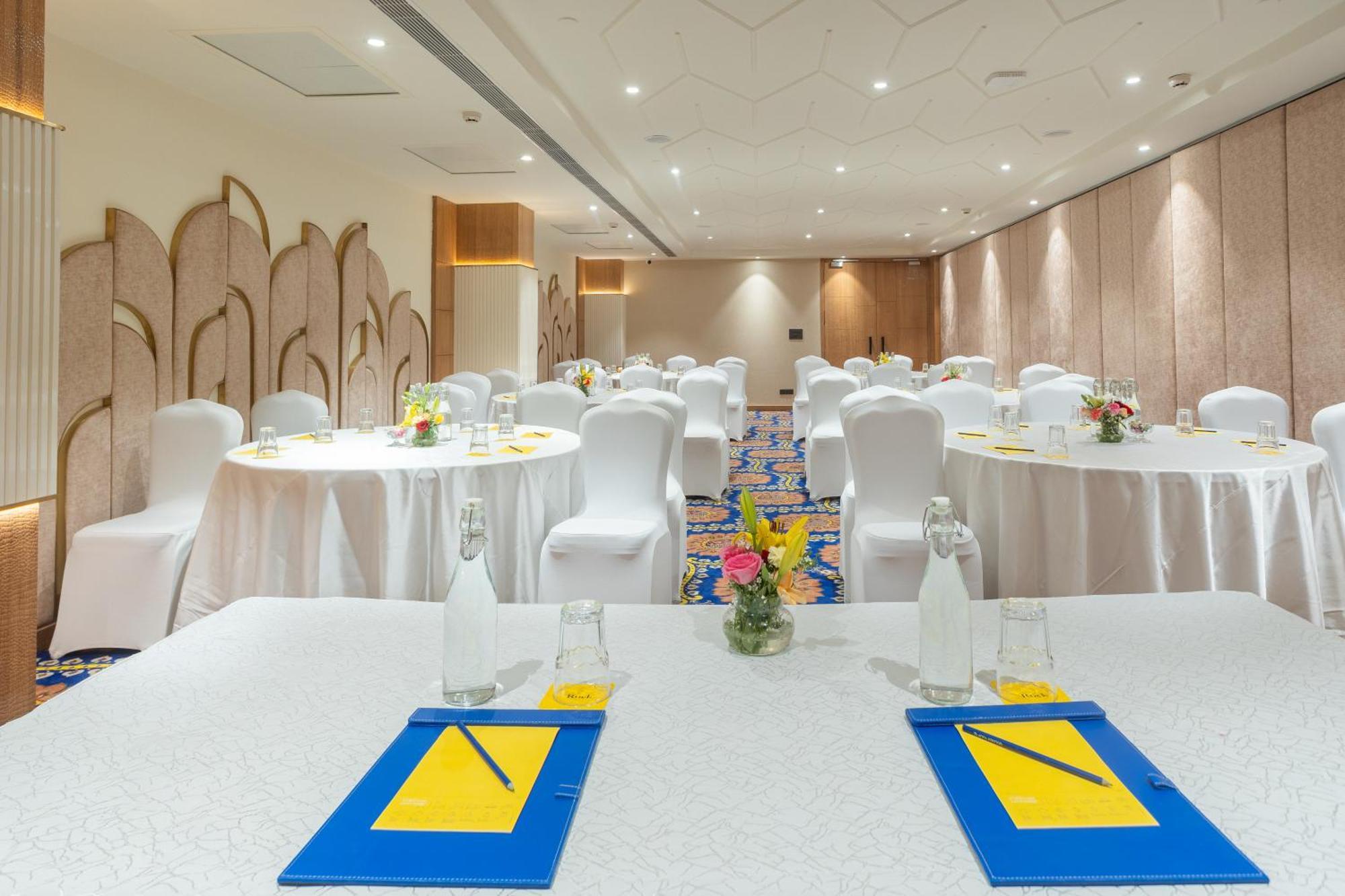 Golden Tulip Jaipur Hotel Eksteriør billede